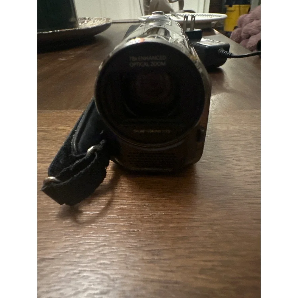 Panasonic SDR-T50 Camcorder 78x Optical Zoom 4GB Memory Black Video Camera Boxed